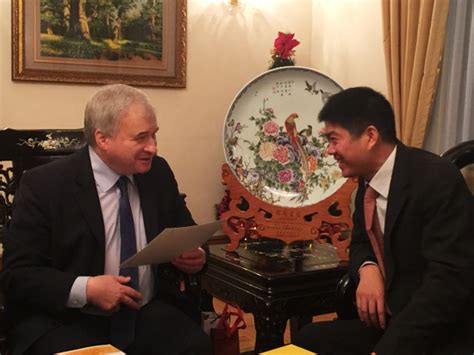 俄罗斯驻华大使安德烈·杰尼索夫：中美还没到发生军事冲突的地步