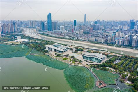 航拍湖北武汉国际博览中心mp41080P视频素材