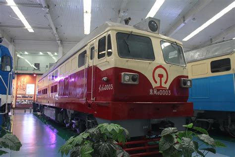 【科普】苏联铁道部TEM2型内燃机车及波兰国家铁路SM48型内燃机车考证 - 知乎