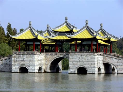 4-Day Historical Nanjing and Elegant Gardens of Yangzhou Tour- Shanghai ...
