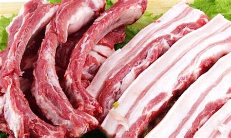 武汉猪肉价格上涨四个月 煨一锅排骨藕汤要花40元_湖北频道_凤凰网