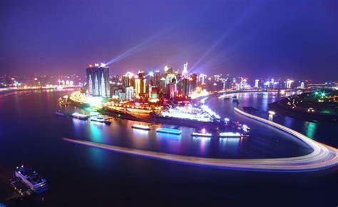 重庆夜景去哪看最好 在哪里看重庆夜景最好_旅泊网