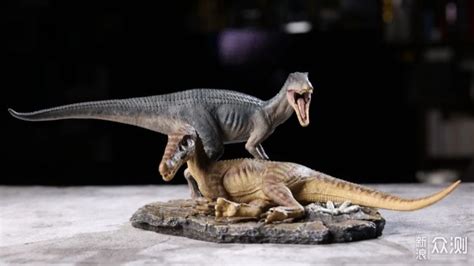 侏罗纪世界：啥玩意？暴虐棘背龙居然打不赢重爪龙
