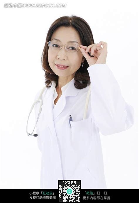医疗保健,视觉医学微笑的女医生戴眼镜高清图片下载-正版图片300800807-摄图网