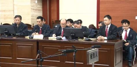 贵港市司法局举办律师参与扫黑除恶案件辩护代理专题培训班 - 市所动态 - 中文版 - 广西律师网
