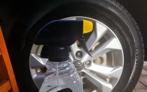 洗车店的轮胎油会不会伤胎？从成分来分析给你看_搜狐汽车_搜狐网