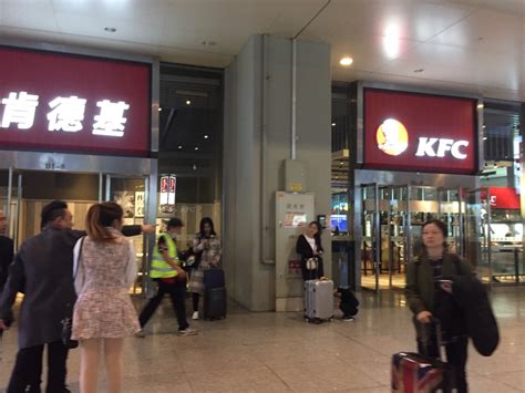 麦当劳中国第1800家LEED认证绿色餐厅亮相深圳_深圳新闻网