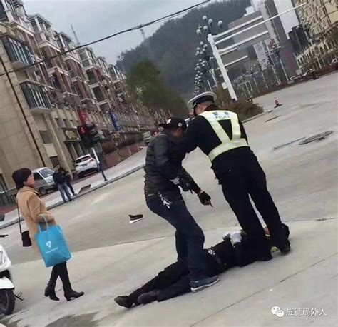 青岛3名女子与宜家商场保安当街厮打 警方通报：因停车问题