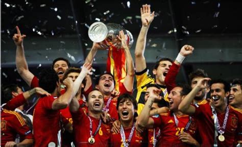 探索历届欧洲杯冠亚军一览表 德国跟西班牙才是真正大佬_东方体育