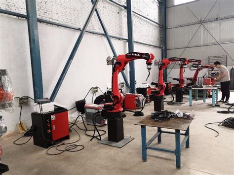 智能焊接机器人的机械手在焊接中的过程-滨州云天工业自动化有限公司