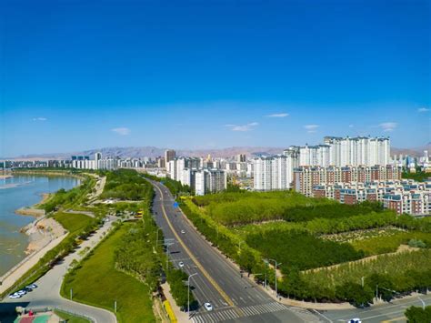 4月8日，君正集团在内蒙古乌海市乌达工业园区建设的总计207亿元的绿色环保循环产业一期项目正式开工。