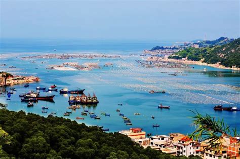 2023然而，就是这样的一座小渔村，却包揽了中国海滨天空之镜的美景，来到这里的游客都赞叹为中国海上的玻利维亚_中国渔村-评论-去哪儿攻略
