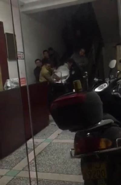 上海一女子在宾馆马桶上生下女婴 掐死后扔进垃圾桶 她连孩子父亲都不知道是谁|上海_新浪新闻
