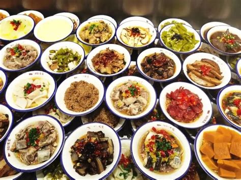长沙浏阳蒸菜馆有一道点单率最高的菜品，很多人把它当名菜_膳食养生频道_东方养生