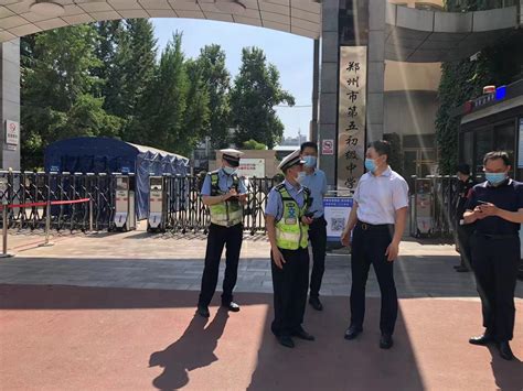 郑州交警三大队走进二七区实验小学开展交通安全讲座-大河报网
