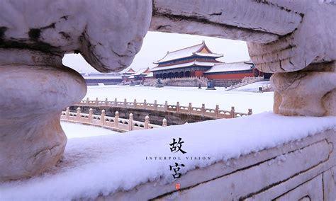 《好看的故宫雪 穿越了北京城》故宫的冬天，仿佛是亲眼看一朵花开