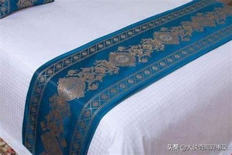 酒店床上一条长条布有什么用(床尾巾情侣不为人知的用途)-海诗网
