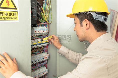 石家庄专业电工上门维修服务_电路维修电话_电工36524