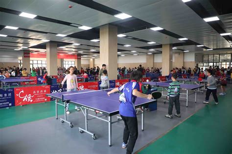 望城区第四届中小学生乒乓球赛精彩开赛