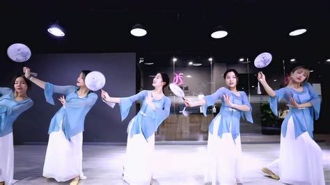 2020年会舞蹈-中国风舞蹈串烧/ 笑纳-完整版-原创极炫舞蹈_腾讯视频
