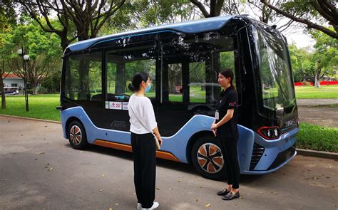 全球首批无人驾驶公交，100％中国研发，合资车都看傻了
