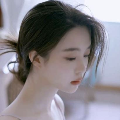 温柔复古女生头像