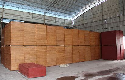 [建筑木方模板厂家]建筑模板工程项目的施工质量提高方法有哪些？