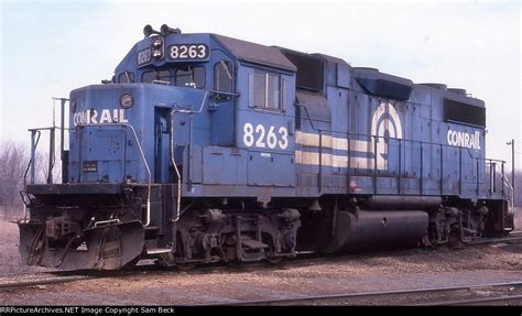 Buy Lionel 6-8263 Santa Fe GP-7 Diesel Locomotive/Box | Trainz Auctions