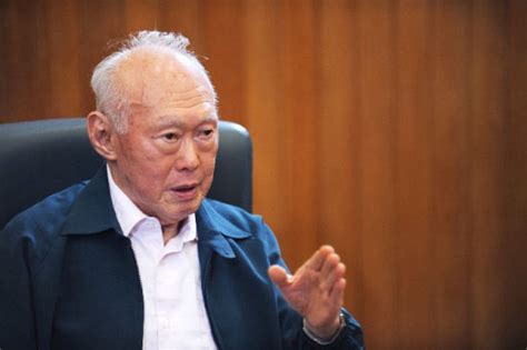 新加坡总理哀悼李光耀逝世 称其代表新加坡|李光耀_新浪新闻