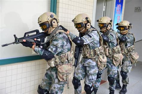 中国代表队参加约旦国际特种兵比武获两个第一_手机新浪网