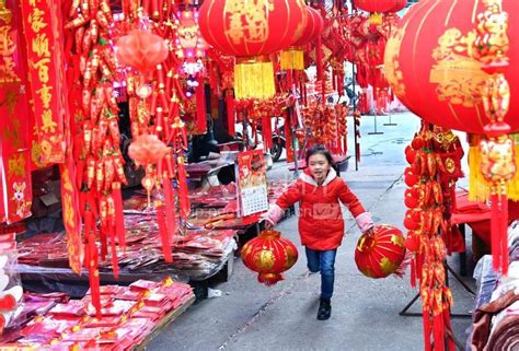 四川广安：节日市场年味浓-人民图片网