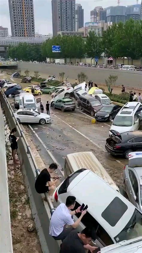 郑州京广路隧道的惨状