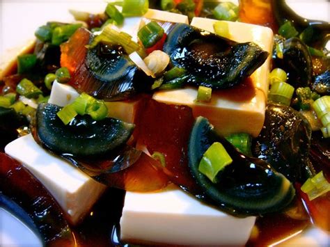 【凉拌皮蛋豆腐的做法步骤图，怎么做好吃】caol的美味食光_下厨房