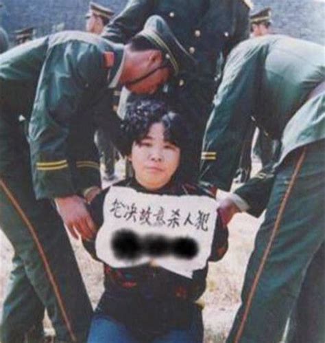 老照片：1983年严打时，即将被狱警枪毙的女囚生前最后一刻|女囚|严打|刑场_新浪新闻