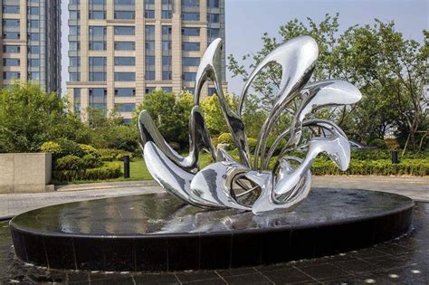 不锈钢雕塑安装固定的方法 - 深圳市中美艺嘉雕塑艺术有限公司