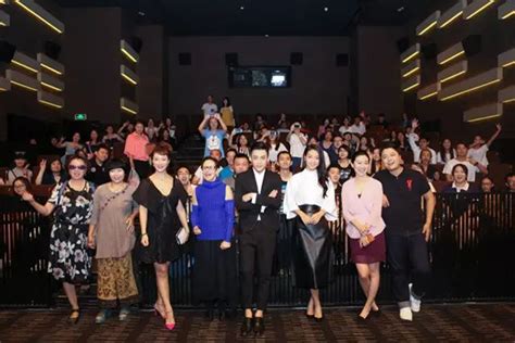 《喊 山》8月26日上映，王紫逸郎月婷演绎另类“乡村爱情”--人民网娱乐频道--人民网