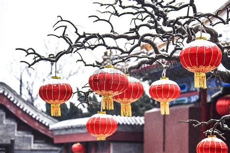观非遗品美食玩冰雪，这场庙会重现老北京年味_新闻频道_中华网