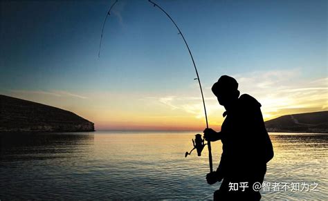湖底钓鱼户外休闲高清图片下载-正版图片506495286-摄图网