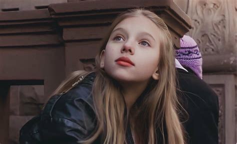 八岁就被评为世界“最美女孩” 俄罗斯小萝莉眼眸如蓝宝石|蓝宝石|纳斯|女孩_新浪新闻
