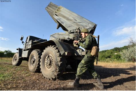 乌军反攻伊久姆 阻挠俄军在顿巴斯补给线_凤凰网视频_凤凰网