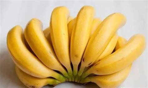 香蕉的热量高不高？一天吃几根香蕉合适？_减肥