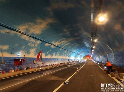 监控还原暴雨极值前的京广南路隧道_凤凰网视频_凤凰网