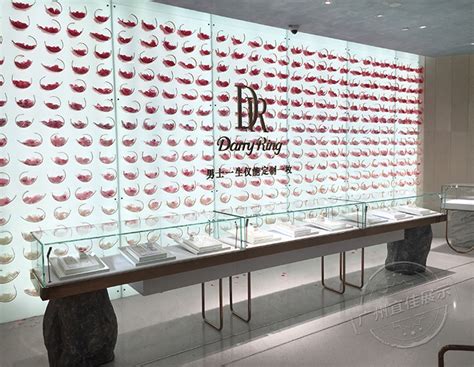 茂名珠宝展柜厂家,看看大型企业的选择【宜佳展示】