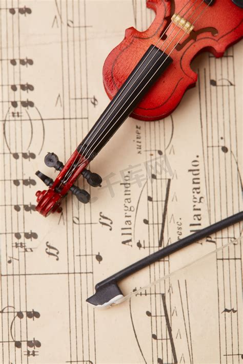 小提琴入门练习曲《小星星 亮晶晶》1把位练习曲-小提琴练习曲 - 乐器学习网