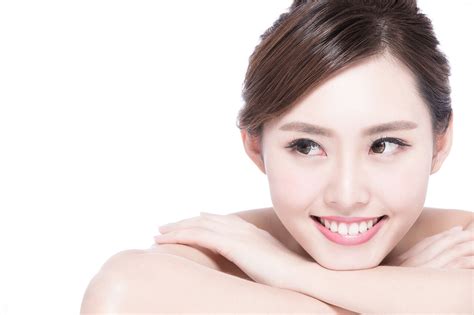 M美丽女生图片