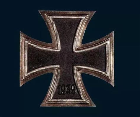 铁十字徽章普鲁士二战项链骑士勋章德国纪念德军金银橡叶胸针别针_虎窝淘