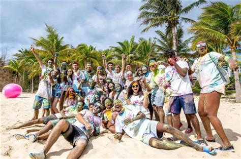 世界青年齐聚第二届海南国际旅游岛（陵水）青年狂欢节_社会_中国小康网