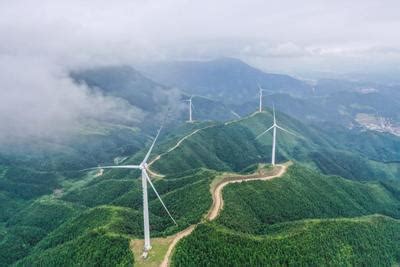 湖南蓝山：生态风电-人民图片网