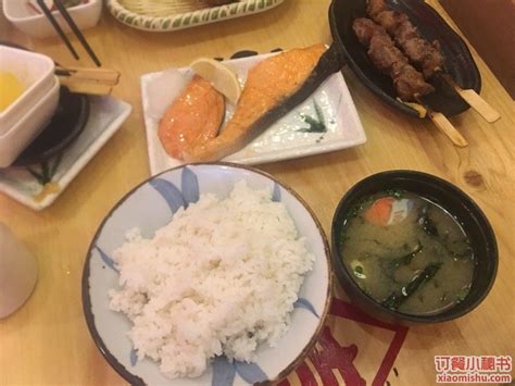 2023喜茶(打浦桥日月光店)美食餐厅,于是吃了两口之后就给朋友吃...【去哪儿攻略】