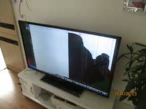 电视机屏幕坏了能修吗_电视内屏坏了修多少钱 - 随意云